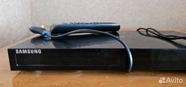 Blu ray плеер Samsung BD-H5900