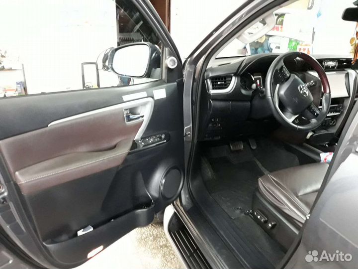 Toyota Fortuner 2.8 AT, 2018, 99 600 км