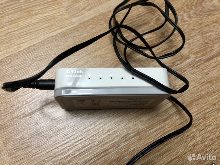 Коммутатор D-Link-1005C