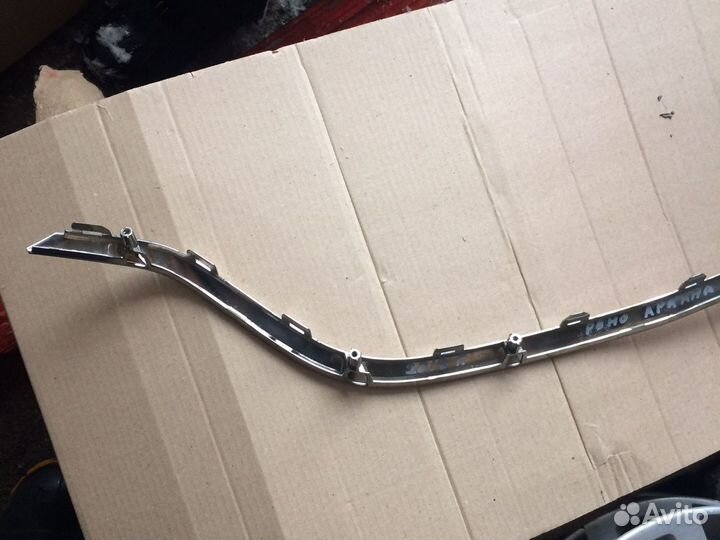 Молдинг решетки радиатора renault arkana