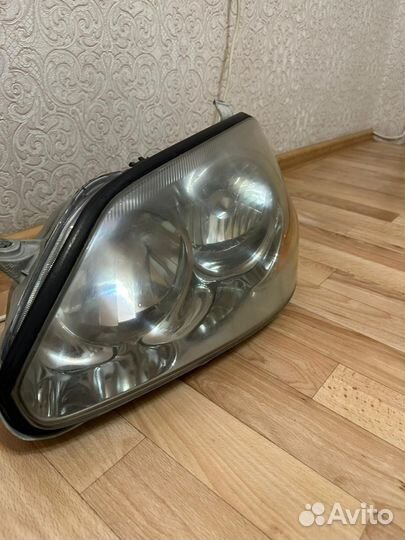 Toyota mark 2 110 фары