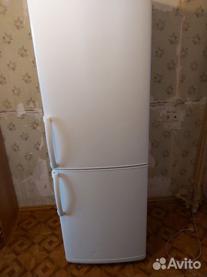 Холодильник бу lg