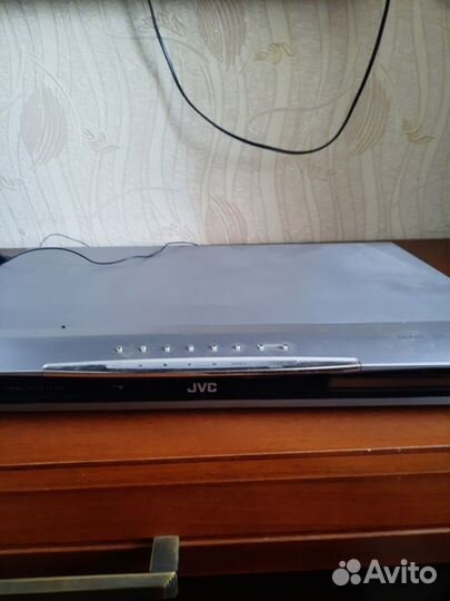 Продам домшний кинотеатр в хорошем состоянии