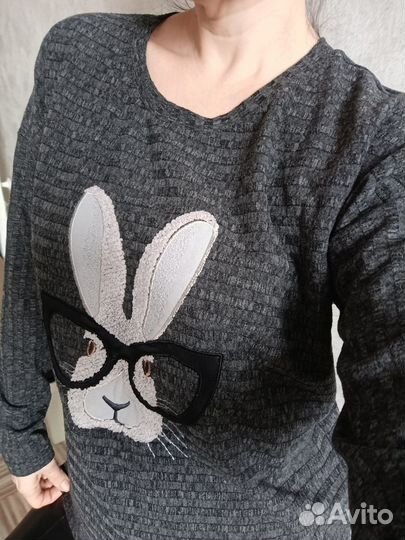 Свитер несколько штук в отл.состоянии