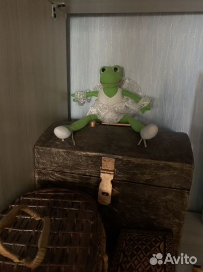 Интерьерная лягушка танцовщица