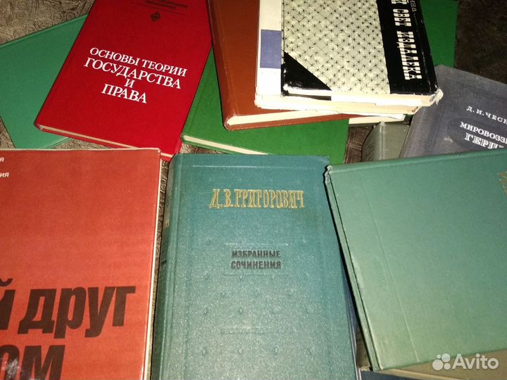 Книги разные старые советские собрания сочинений С