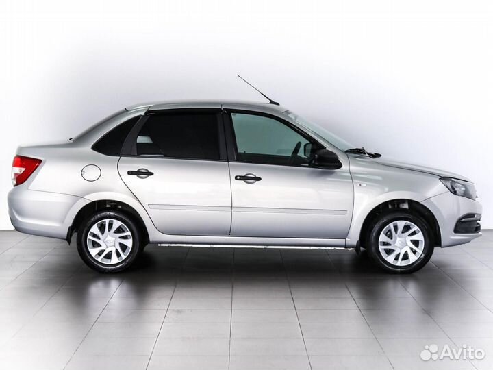 LADA Granta 1.6 МТ, 2021, 32 171 км