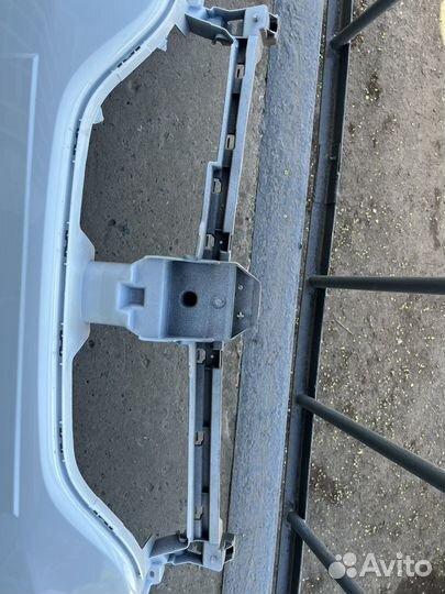 Бампер передний renault logan 2 белый