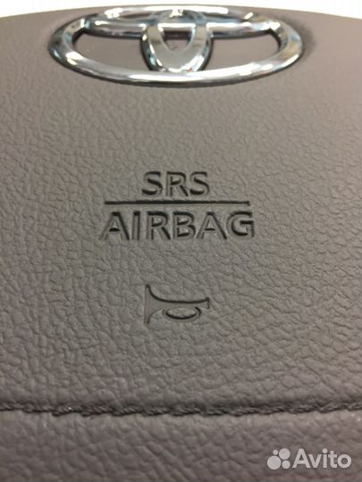 Рулевая крышка Ленд Крузер 200 (со швами)