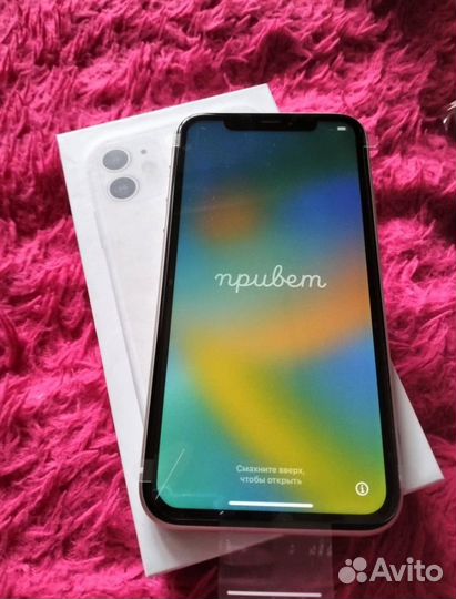 Телефон iPhone 11
