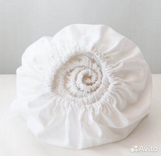 Простынь на резинке сатин (на круглую кроватку)