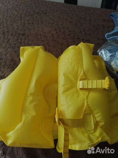 Ласты детские и желет надувной