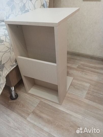 Тумба прикроватная