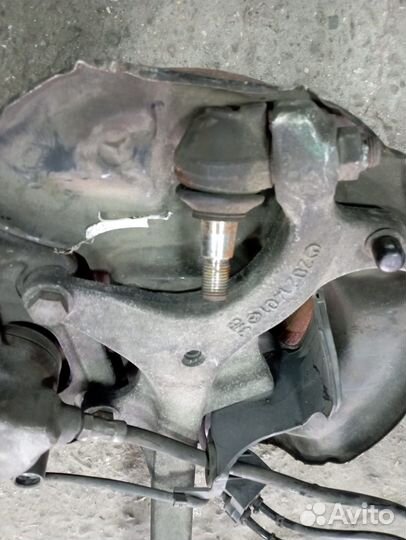 Ступица передняя Mercedes W170 W202 W208 R170