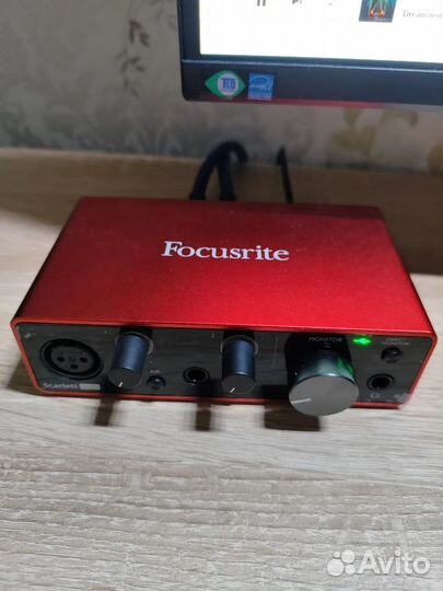 Внешняя звуковая карта focusrite Scarlett Solo 3rd