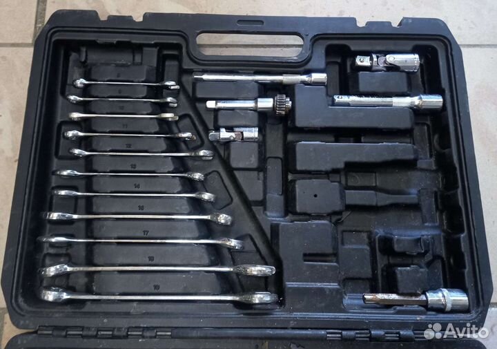 Набор инструментов бу