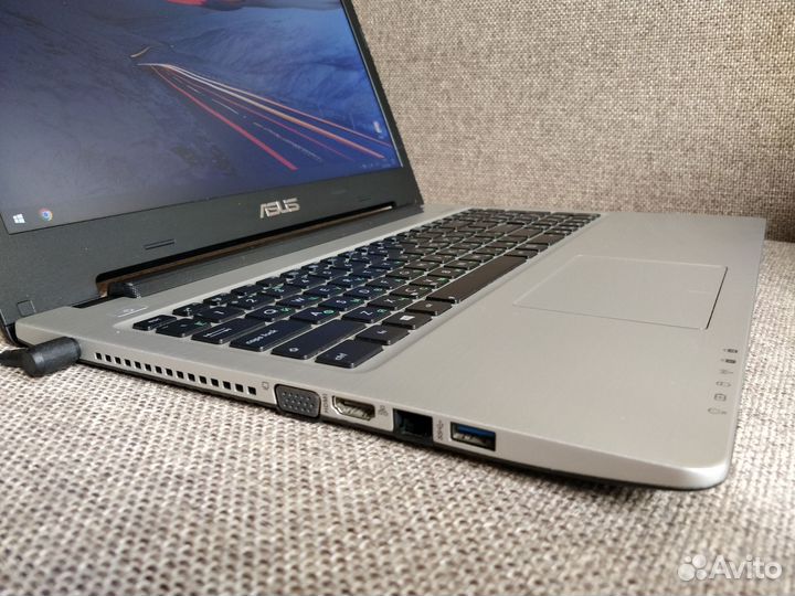 Ноутбук asus K56C, intel core i3