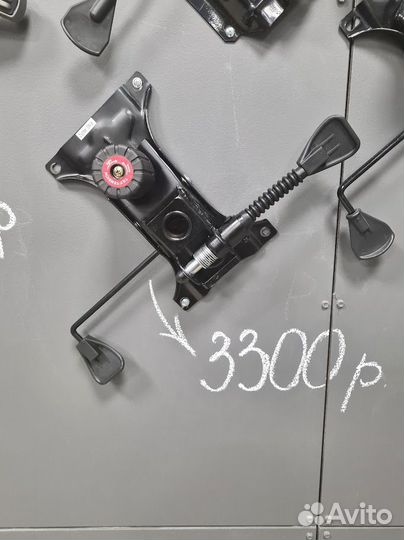 Запчасти на компьютерное кресло