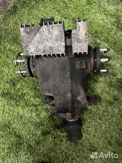 Редуктор задний bmw z4 3.64