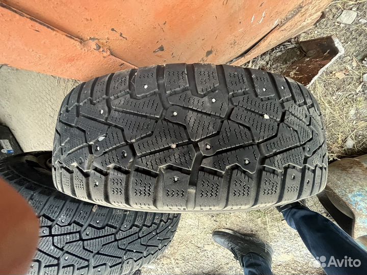 Pirelli Ice Zero 185/65 R15