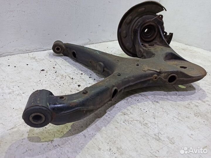 Рычаг задний правый