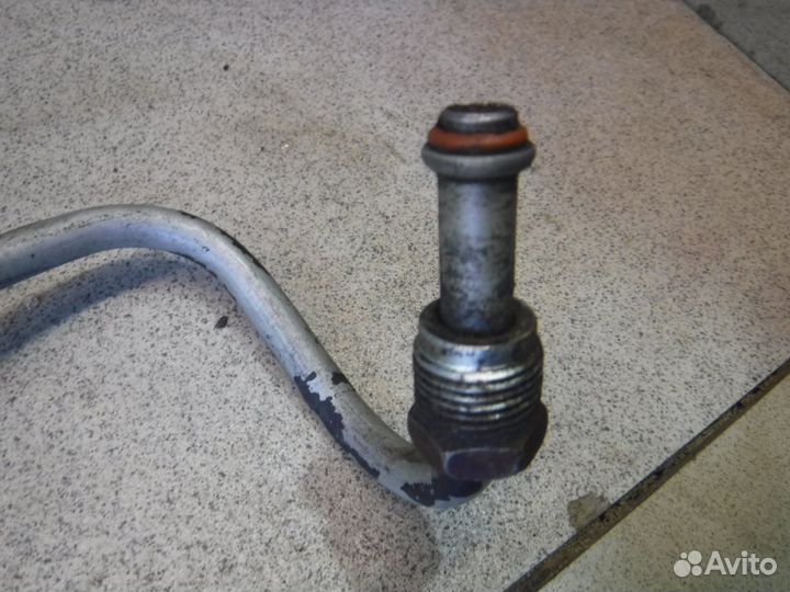 Трубка гур Saab 9000