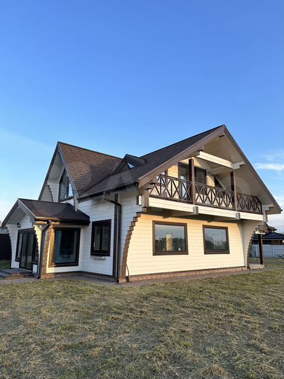 Дом 233,9 м² на участке 14,6 сот.