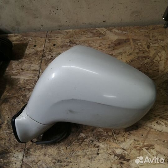 Зеркало левое Suzuki Aerio RB21S