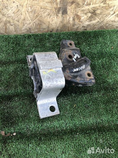 Опора двигателя Renault logan