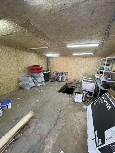 Гараж, > 30 м²
