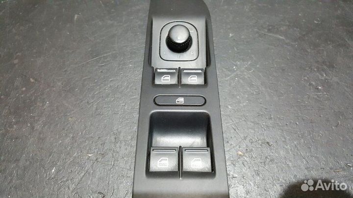 Кнопки стеклоподъемника Volkswagen Passat CC 2.0