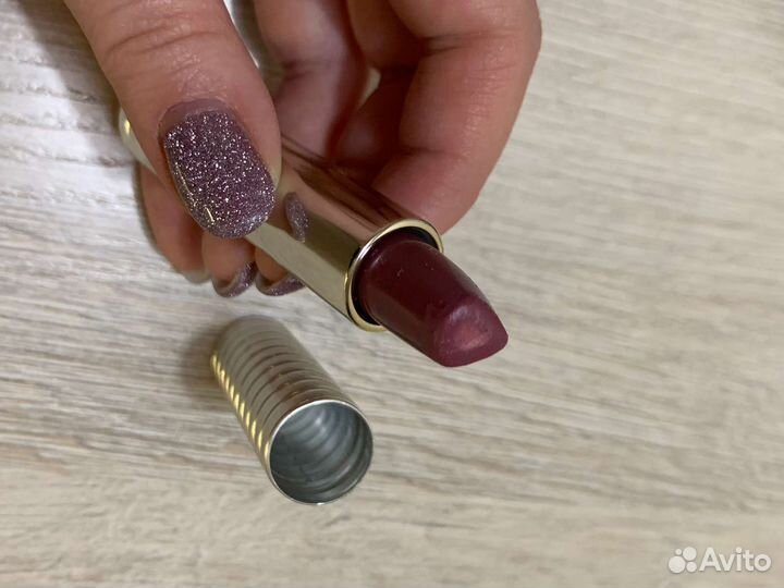 Clinique помада моделирующая с уходом