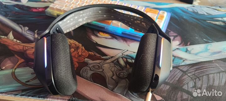 Игровые наушники Logitech g733