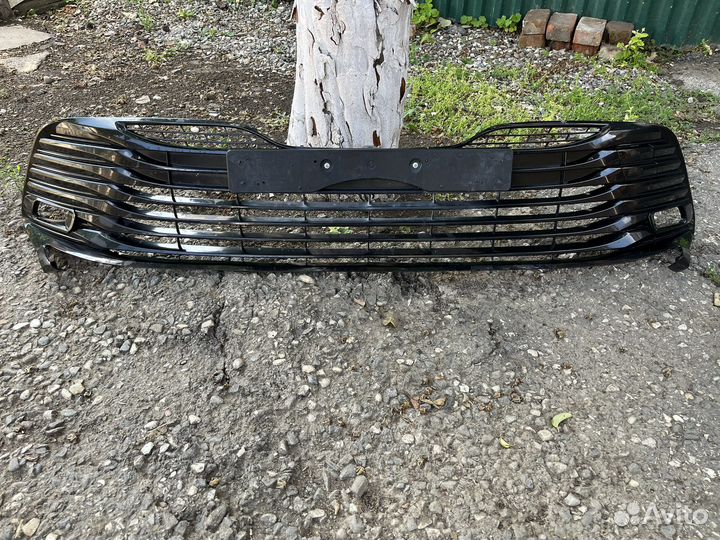 Решетка бампера camry 70