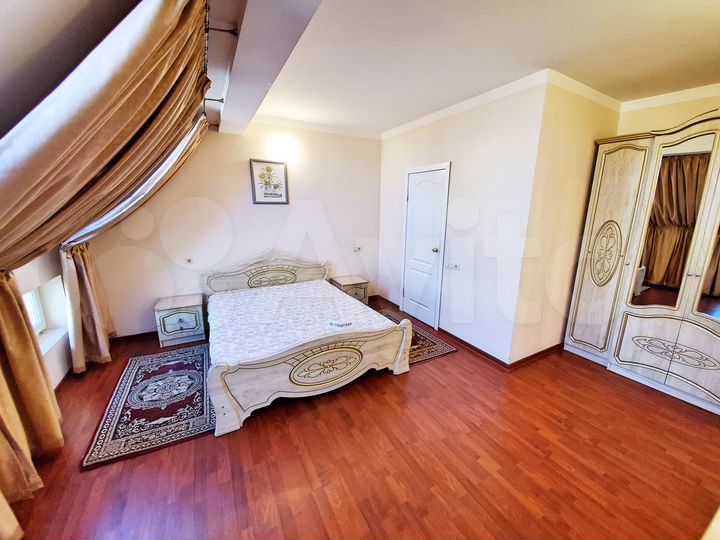 2-к. квартира, 55 м², 5/5 эт.