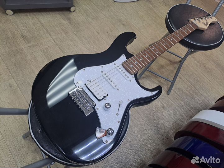 Электрогитара стратокастер чёрная Cort G250