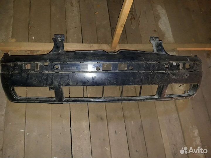 Бампер передний Фольцваген Гольф 4