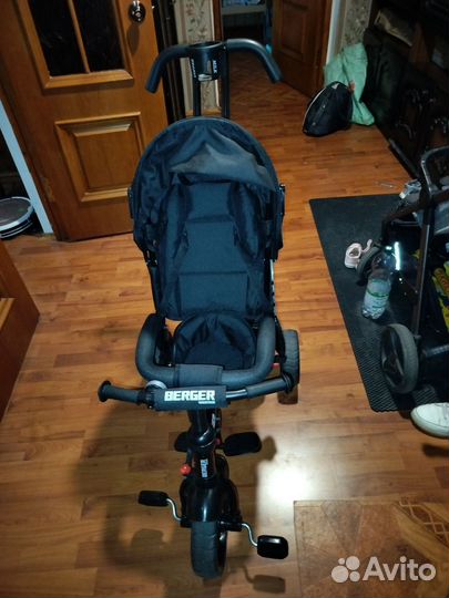 Трехколесный велосипед коляска