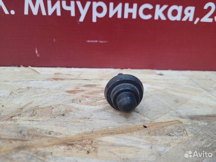 Концевик двери Renault Sandero Stepway