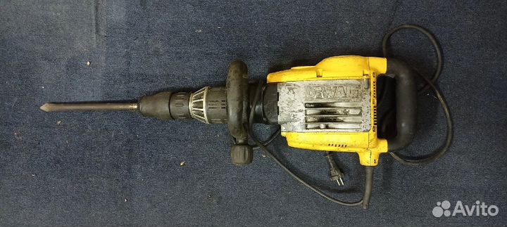 Отбойный молоток dewalt