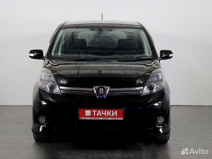 Toyota Isis 1.8 CVT, 2011, 145 500 км