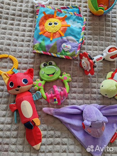 Погремушки игрушки fisher price, tiny love