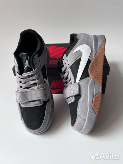 Nike air jordan x travis scott