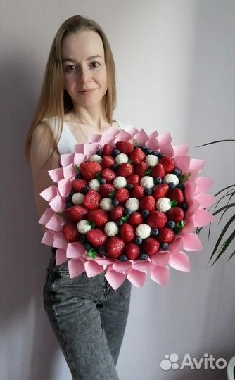 Съедобные букеты. Букет из клубники