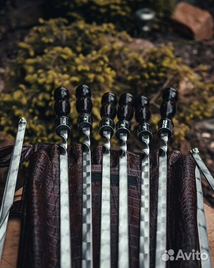 Подарочный набор шампуров в змеином чехле