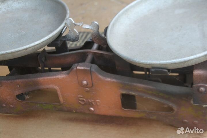 Весы кухонные на 5 кг с чашками