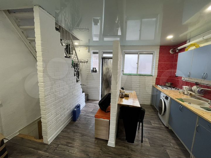 Комната 15 м² в 3-к., 1/2 эт.