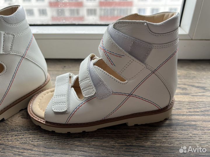 Сандалии детские 27