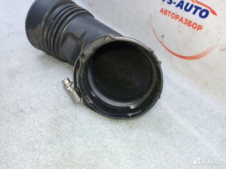 Патрубок дроссельной заслонки Peugeot 308 4C 1.6