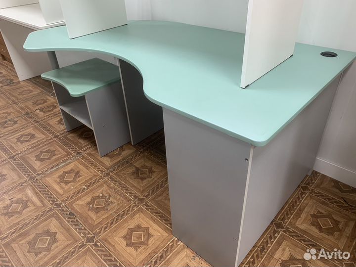 Стол компьютерный с тумбой б/у